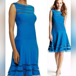 ❤️GUC Tadashi Shoji Fit n Flare Dress